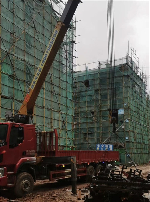 吉林“慢工细活”—— 吊车的 “微动控制” 技术